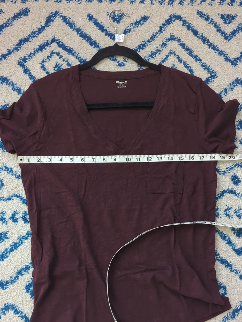 Madewell - V-Neck Pocket Tee in Deep Plum - Picture 7 of 8
